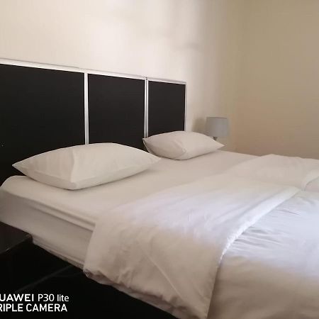 Rosebank Hostel Γιοχάνεσμπουργκ Εξωτερικό φωτογραφία