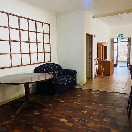Rosebank Hostel Γιοχάνεσμπουργκ Εξωτερικό φωτογραφία