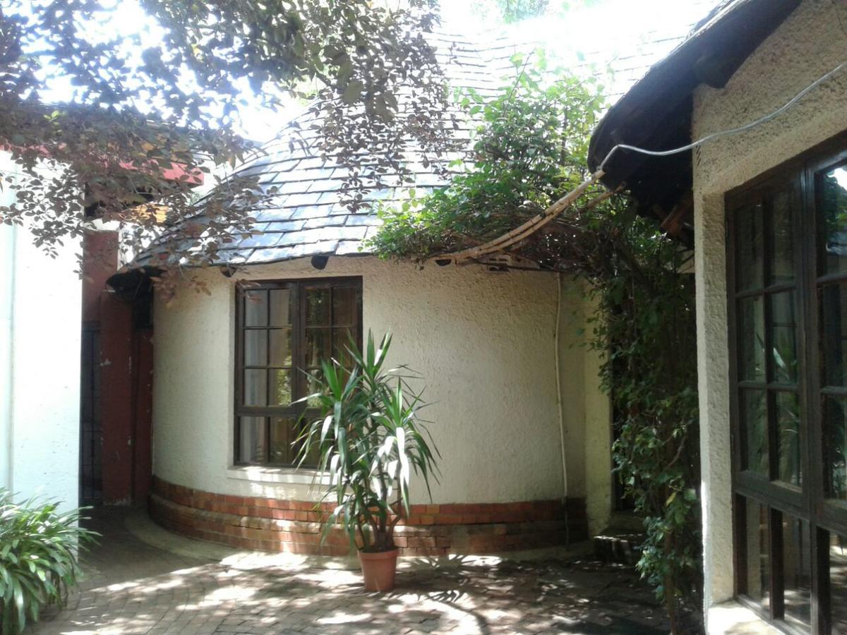 Rosebank Hostel Γιοχάνεσμπουργκ Εξωτερικό φωτογραφία